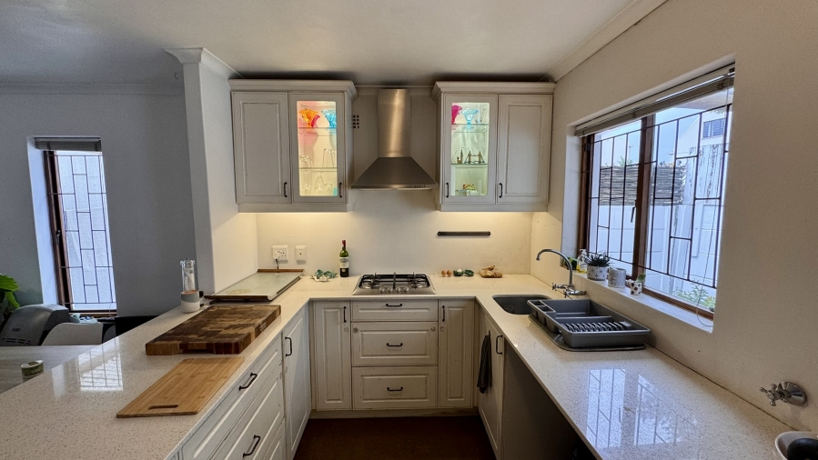 3 Bedroom Property for Sale in Kirstenhof Western Cape